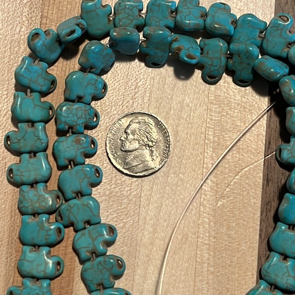 Elephant beads 2, 15 inch strands. - Picture 3 of 3